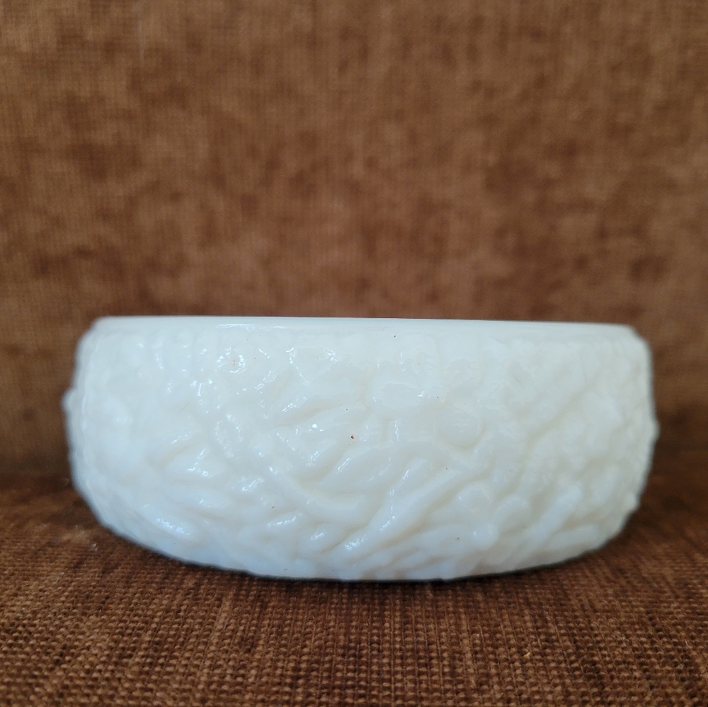 Vintage Avon Milk Glass Soap Dish